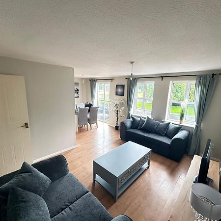 Lovely 2 Dbl Bed Apartment Near Heaton Park And North Manchester Hospital With Parking Exterior foto